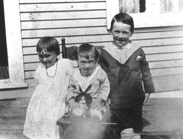 172: l-r Mollie, Gerry and Vince McCarthy. (circa 1925)  - children of James McCarthy &amp;amp; Julia Reddy